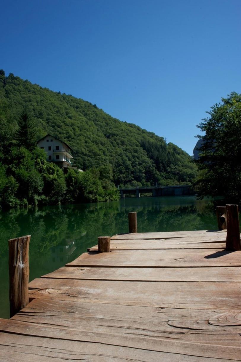 منزل الضيف Borgo Isola Santa المظهر الخارجي الصورة