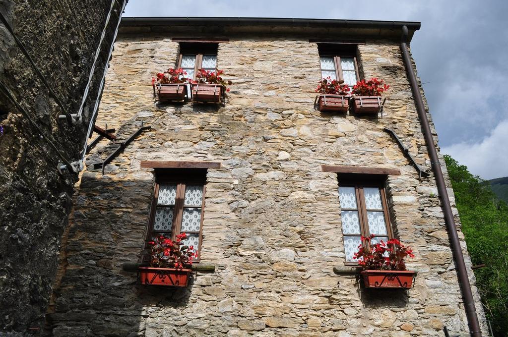 منزل الضيف Borgo Isola Santa المظهر الخارجي الصورة