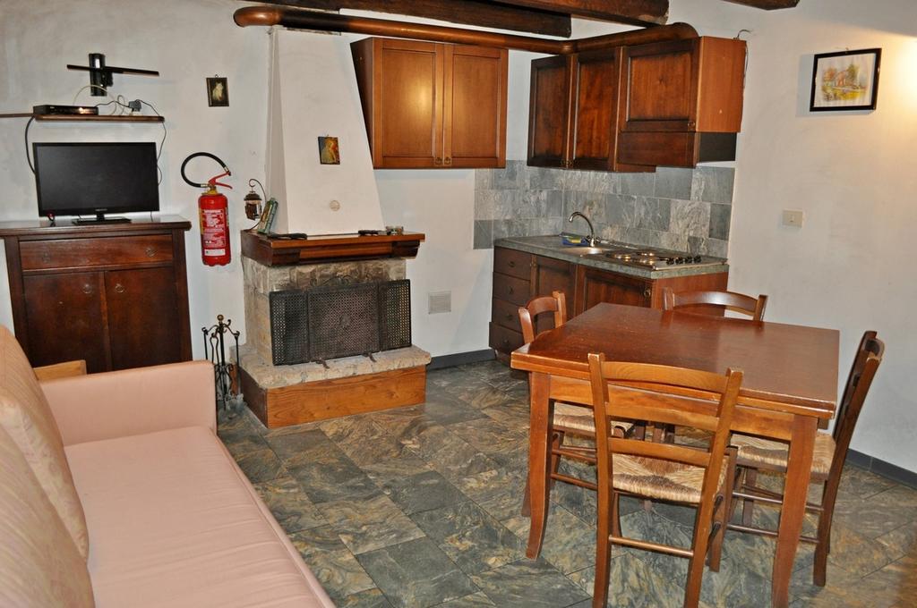 منزل الضيف Borgo Isola Santa المظهر الخارجي الصورة